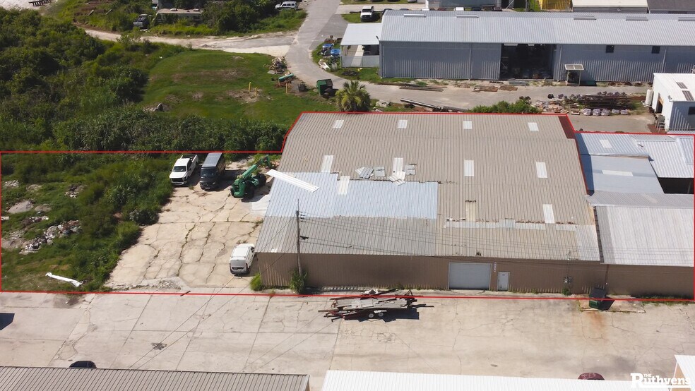 More Photos Of 1714 S Combee Rd, Lakeland Manufacturing For Lease