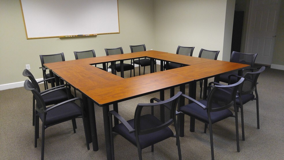 More Photos Of 5 Silva Terra Dr, Wilmington Medical For Lease