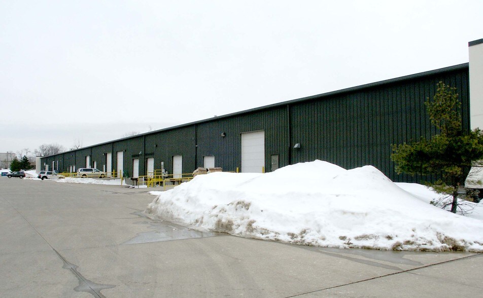 More Photos Of 1130 Industrial Pky N, Brunswick Warehouse For Lease