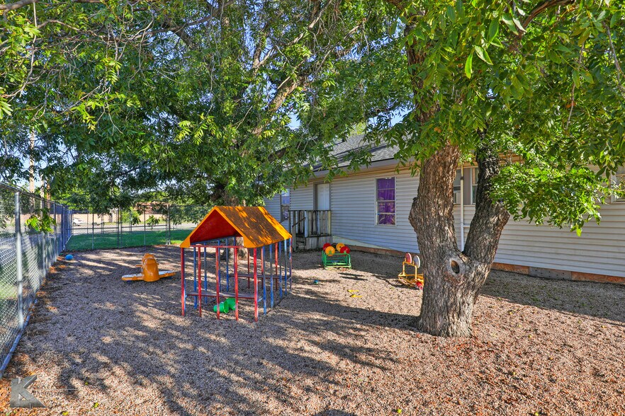More Photos Of 6000 Buffalo Gap Rd, Abilene Daycare Center For Sale