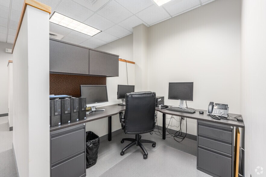 More Photos Of 7230 Lee Deforest Dr, Columbia Office For Sale
