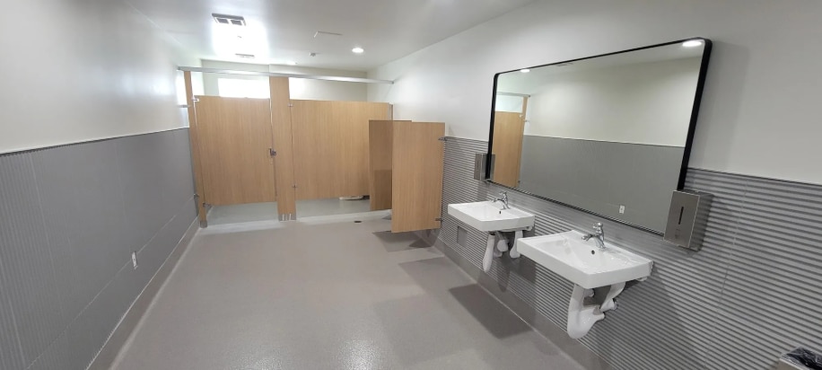 More Photos Of 18582 Beach Blvd, Huntington Beach Unknown For Lease