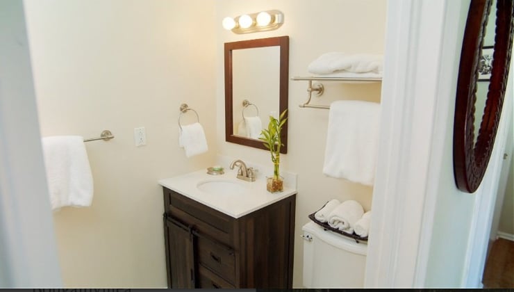 More Photos Of 198 Harborview Dr, Tavernier Hotel For Sale