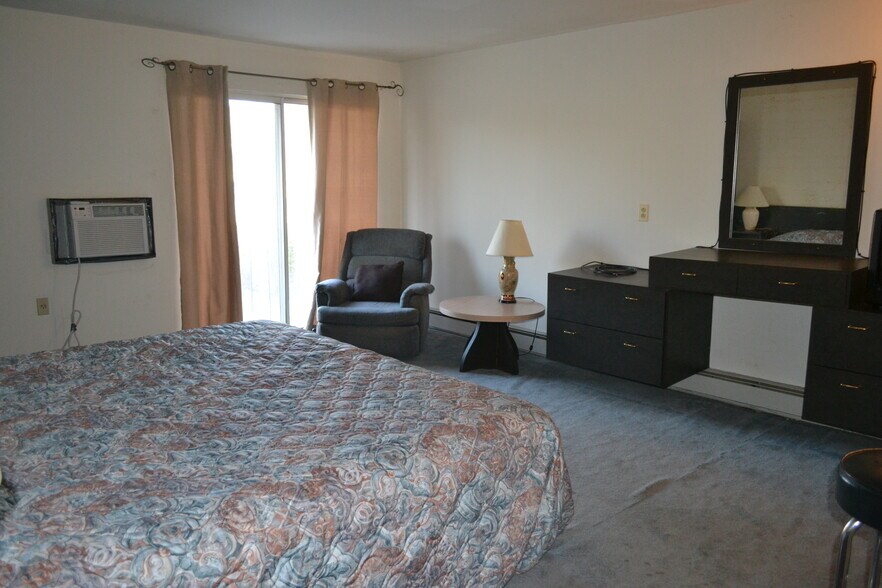 More Photos Of 529 Route 17M, Middletown Storefront Retail Residential For Sale