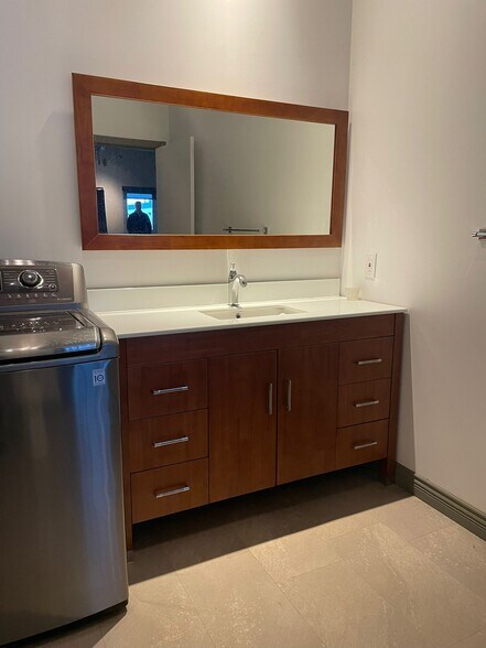 More Photos Of 18669 52nd Ave, Surrey Warehouse For Sale