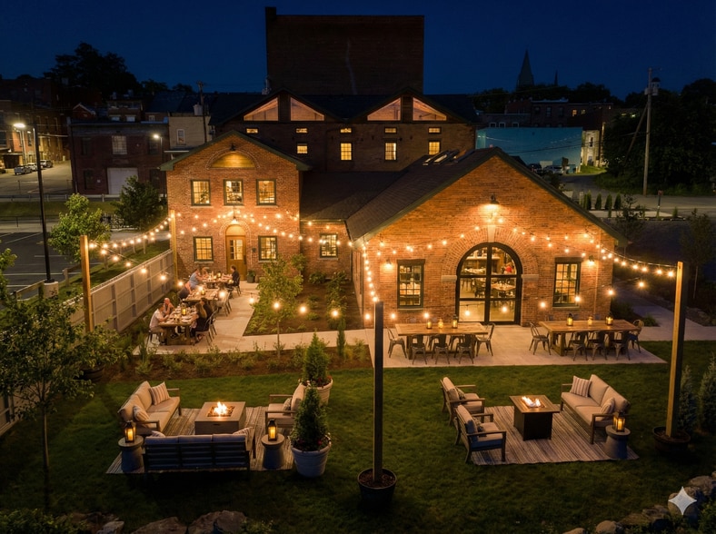 More Photos Of 125 Water St, Catskill General Retail For Lease