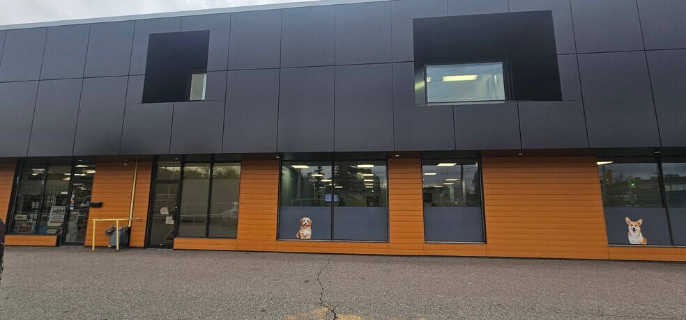 More Photos Of 459-475 Main St E, Milton Freestanding For Lease