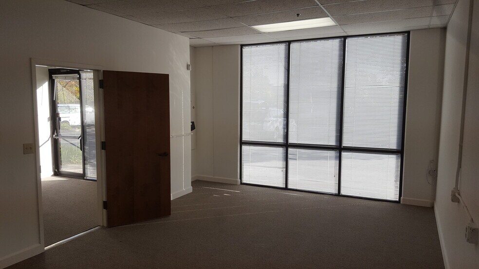 More Photos Of 958 San Leandro Ave, Mountain View Research And Development For Lease