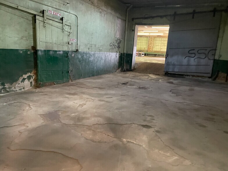 More Photos Of 1015 12th NE st, Canton Industrial For Sale