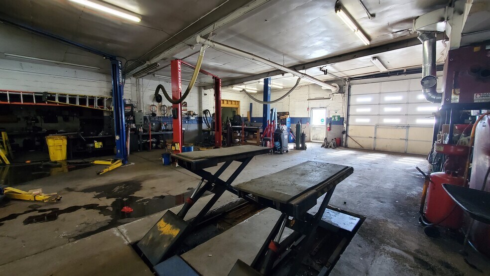 More Photos Of 2420 Rt 52, Pine Bush Light Distribution For Sale