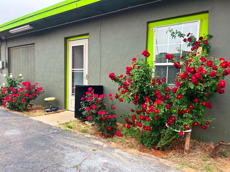 More Photos Of 1041 Westpoint Ave, Colorado City Hotel For Sale