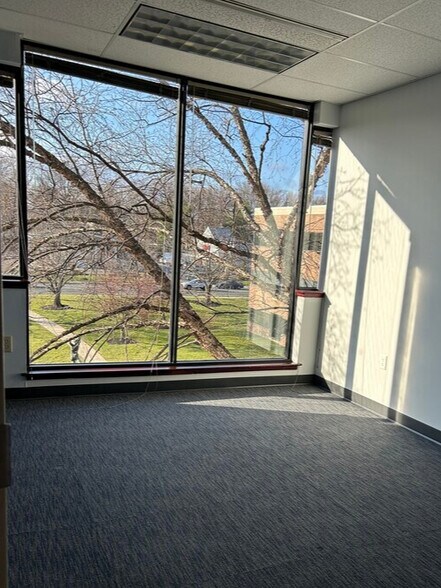 More Photos Of 51 Haddonfield Rd, Cherry Hill Office For Lease