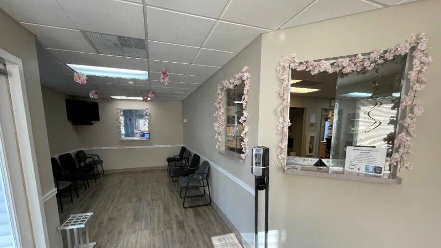 More Photos Of 345 N York Rd, Hatboro Medical For Sale