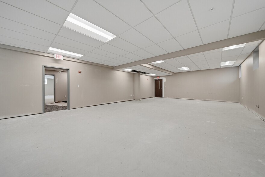 More Photos Of 11 Eldridge St, Lebanon Office For Lease