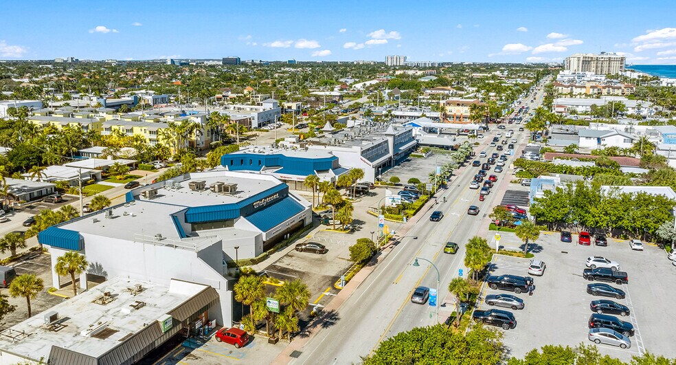More Photos Of 4319 N Ocean Dr, Lauderdale By The Sea Freestanding For Sale