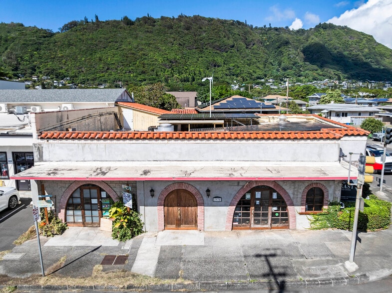 More Photos Of 2845 Lowrey Ave, Honolulu Restaurant For Sale