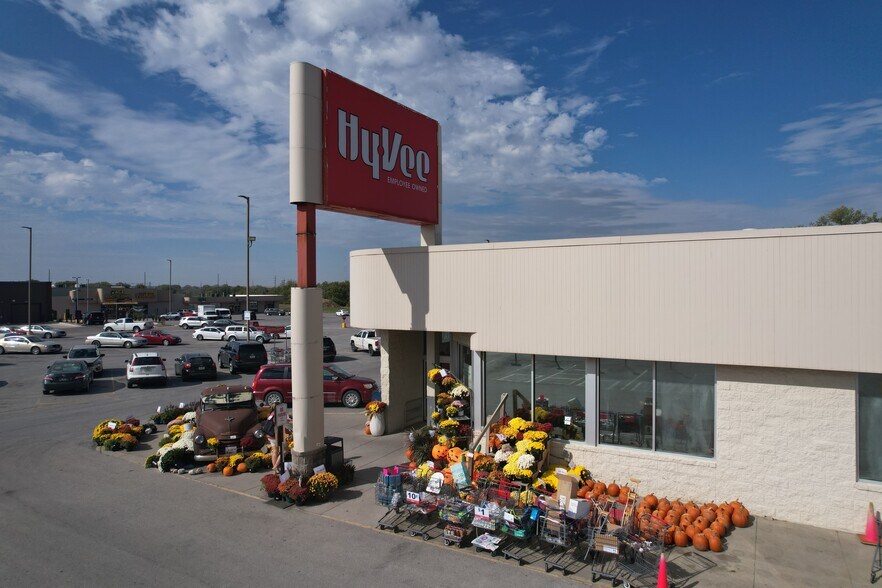 More Photos Of 1600-1628 E 7th St, Atlantic Unknown For Lease