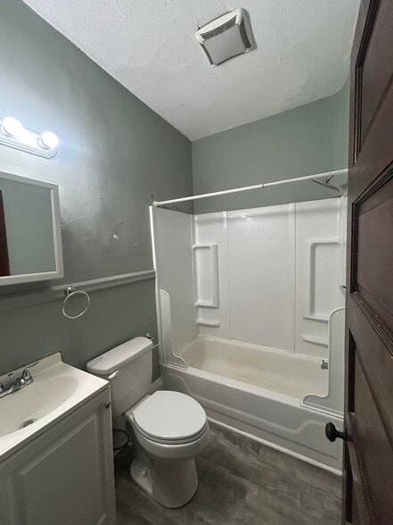 More Photos Of 4309 Clinton Ave, Cleveland Apartments For Sale