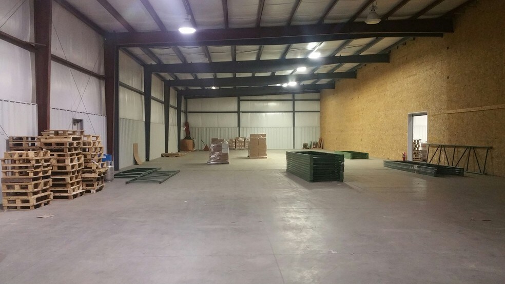 More Photos Of 3301 Daniels Ln, South Sioux City Warehouse For Sale