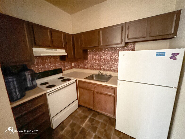 More Photos Of 620 Parkway Dr NE, Atlanta Apartments For Sale