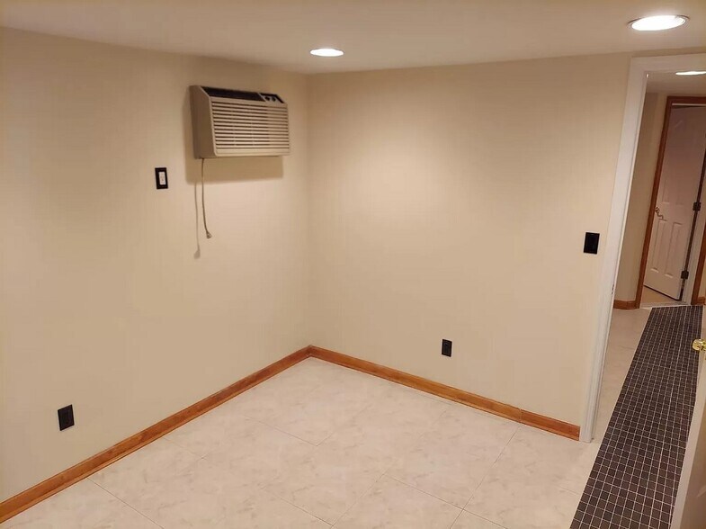 More Photos Of 472 Lake St, Brooklyn Land For Sale