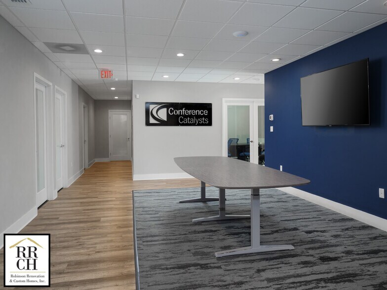 More Photos Of 2720 NW 6th St, Gainesville Medical For Lease