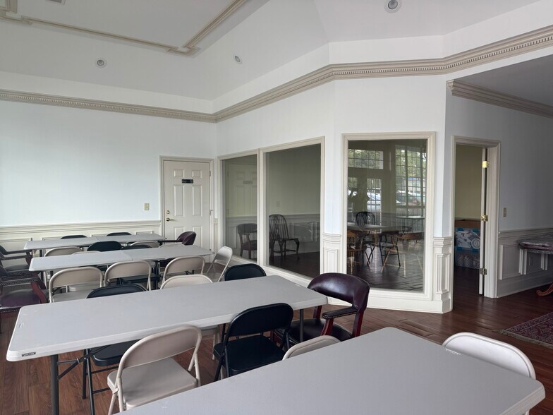 More Photos Of 118 Roberson Mill rd, Milledgeville General Retail For Lease