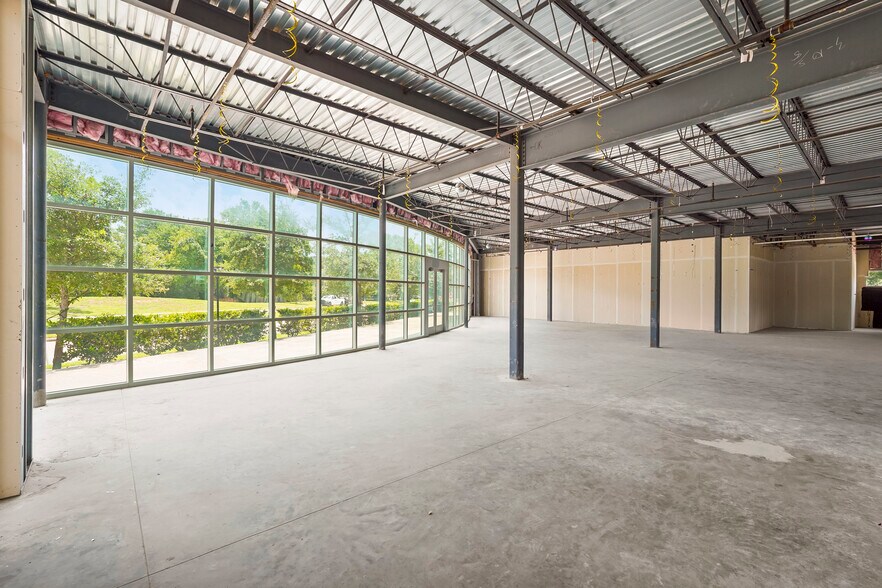 More Photos Of 1140 Enclave Pky, Houston Medical For Sale