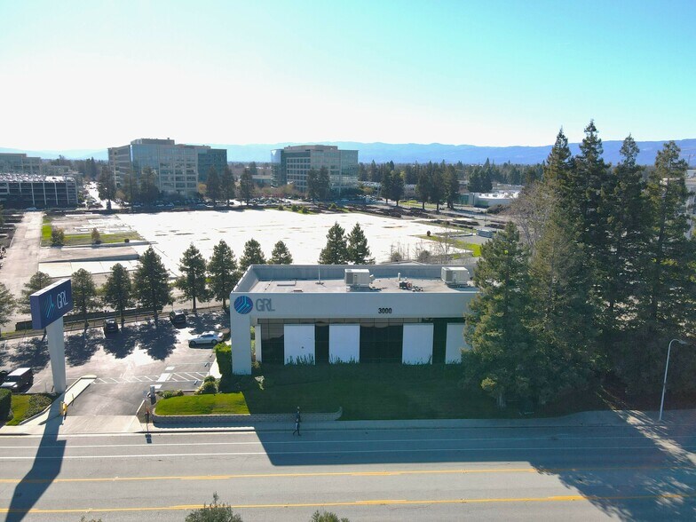 More Photos Of 3000 Lakeside Dr, Santa Clara Research And Development For Lease
