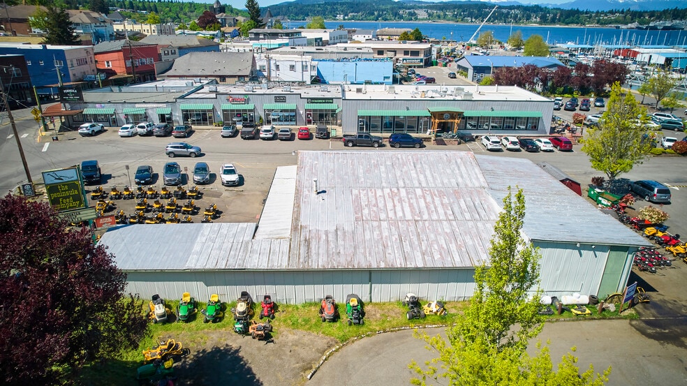 More Photos Of 901 Bay St, Port Orchard Storefront For Sale