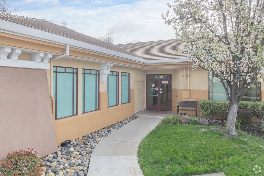 More Photos Of 4510 O'Hara Blvd, Brentwood Medical For Sale