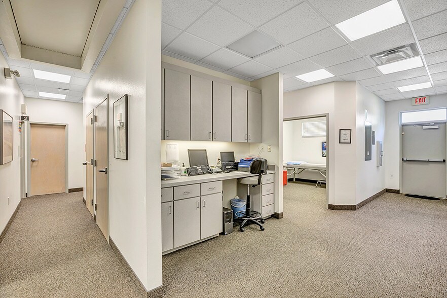 More Photos Of 2300 SE 17th St, Ocala Medical For Lease