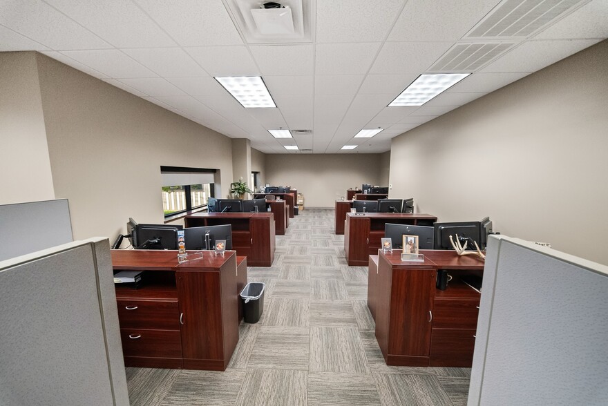 More Photos Of 6001 W Van Horn Tavern Rd, Columbia Office For Lease