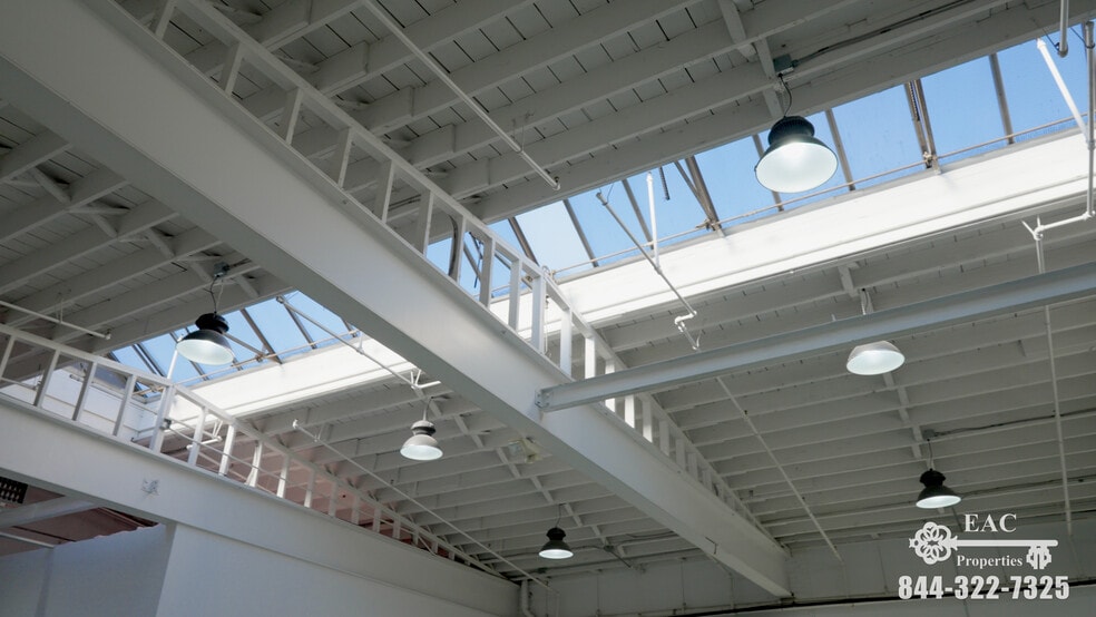 More Photos Of 482 Glenbrook Rd, Stamford Manufacturing For Lease