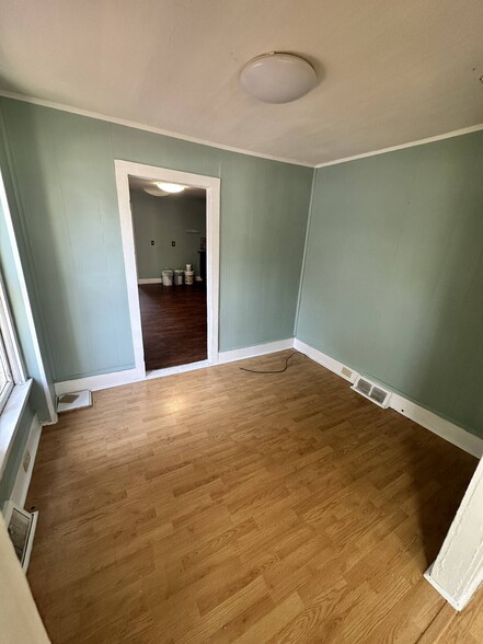 More Photos Of ,  Unknown For Sale