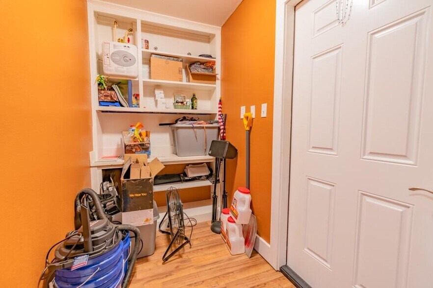 More Photos Of 1080 Main St NW, Lenoir Office For Sale