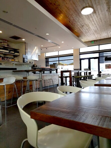 More Photos Of 1000 S Colorado Blvd, Denver Restaurant For Lease