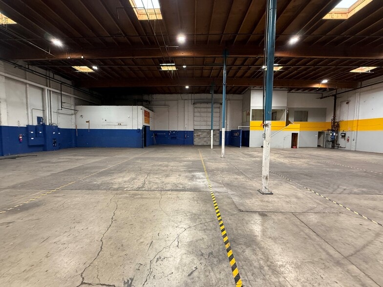 More Photos Of 3025A Industrial Way NE, Salem Warehouse For Lease