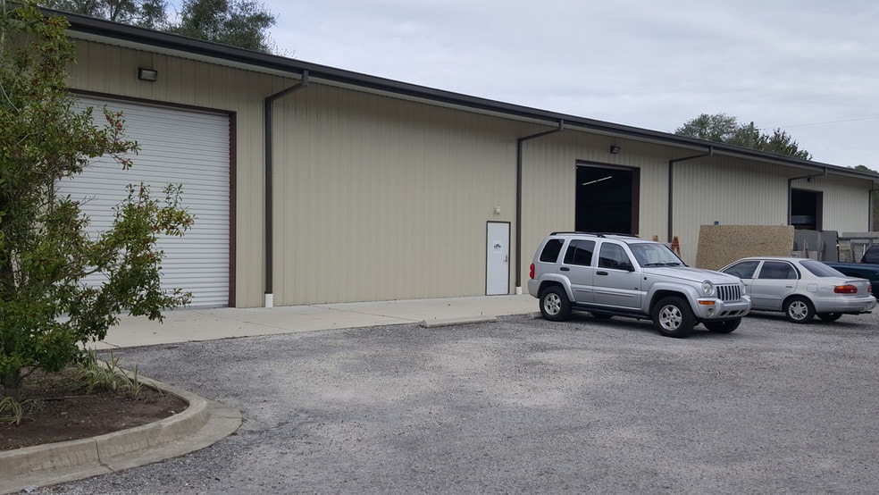 14027 Hyatt Rd, Jacksonville, FL 32218 Warehouse For Sale