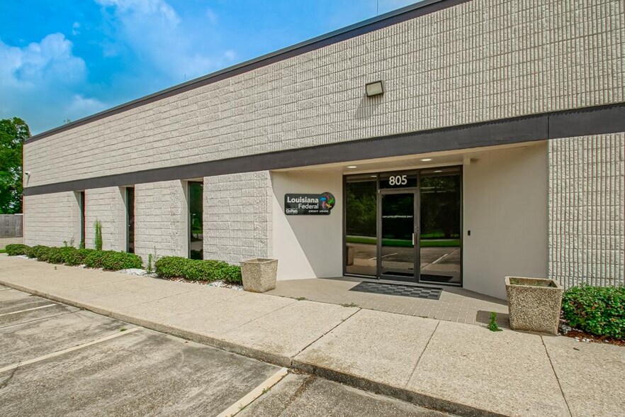 More Photos Of 805 Robin St/ 406 Airline Hwy, La Place Office For Sale