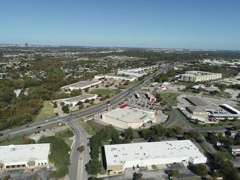 More Photos Of 8609 Cross Park Dr, Austin Office For Lease