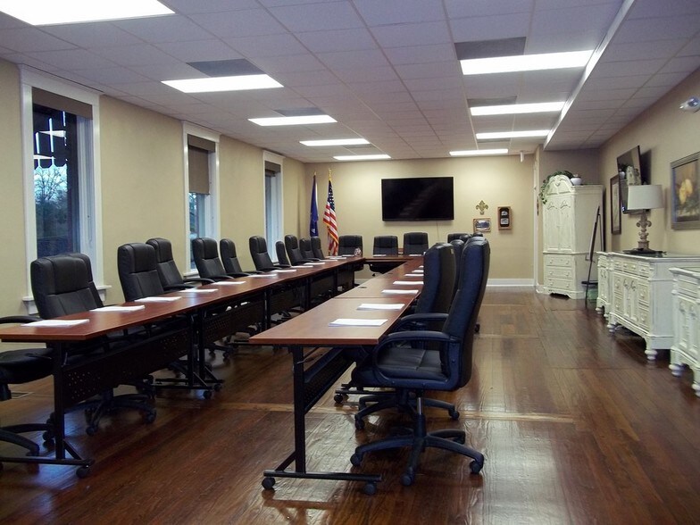 More Photos Of 1808 Front St, Slidell Office For Lease