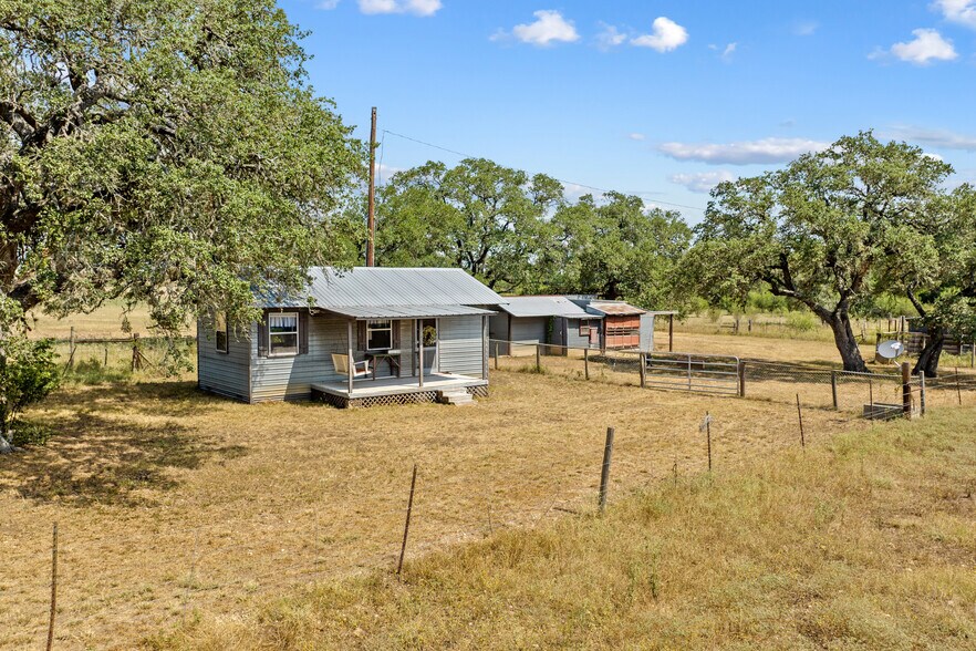 More Photos Of 1408 State Park Rd, Lockhart Land For Sale