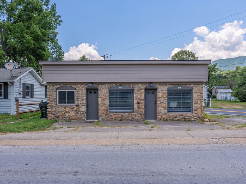 More Photos Of 491 Allens Creek Rd, Waynesville Office For Lease