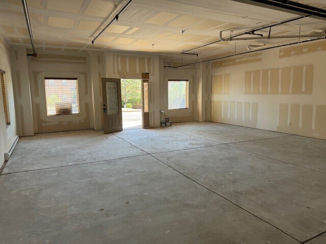 More Photos Of 9406 Mosaic Hts, Fountain Flex For Lease