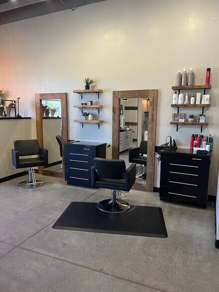 More Photos Of 111 Plank Rd, Kaukauna Storefront For Sale