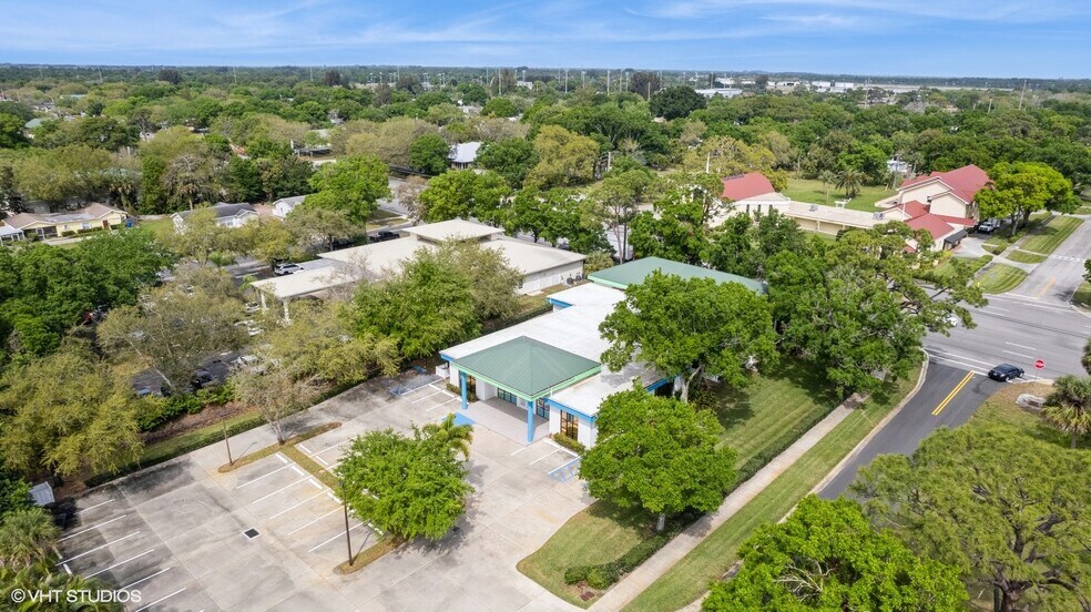 More Photos Of 3333 20th St, Vero Beach Medical For Sale