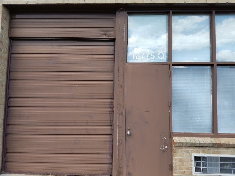 More Photos Of 18775 N Frederick Rd, Gaithersburg Warehouse For Lease