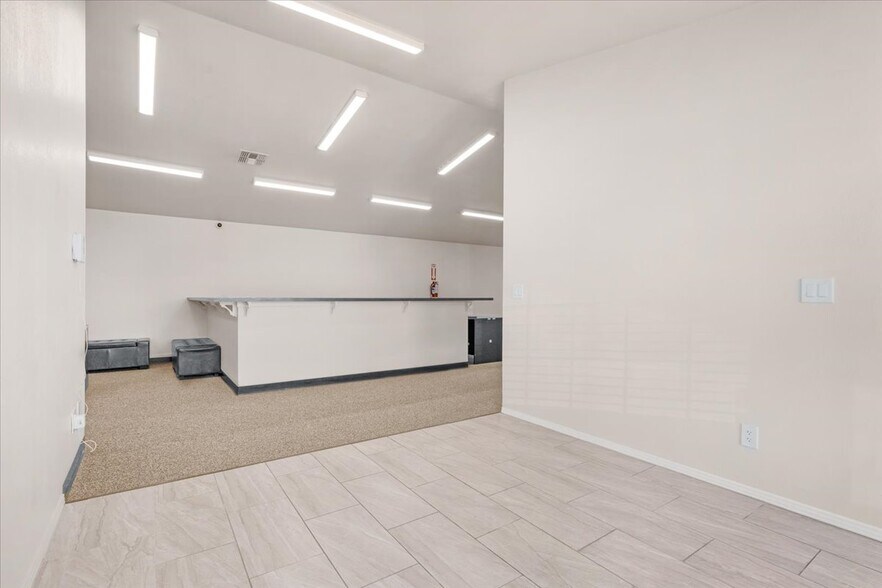 More Photos Of 324-330 Bullard Ave, Clovis Office For Lease