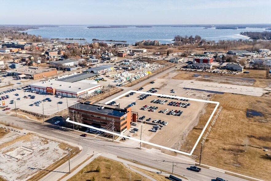 More Photos Of 174 West St, Orillia Office For Sale
